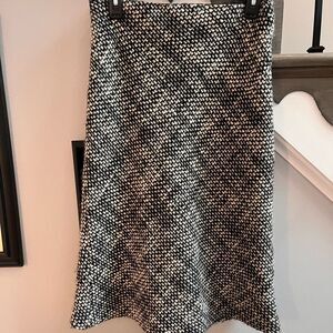 Tara Jarmon Black & White Bubble Knit Pencil Skirt sz 40 or US 8